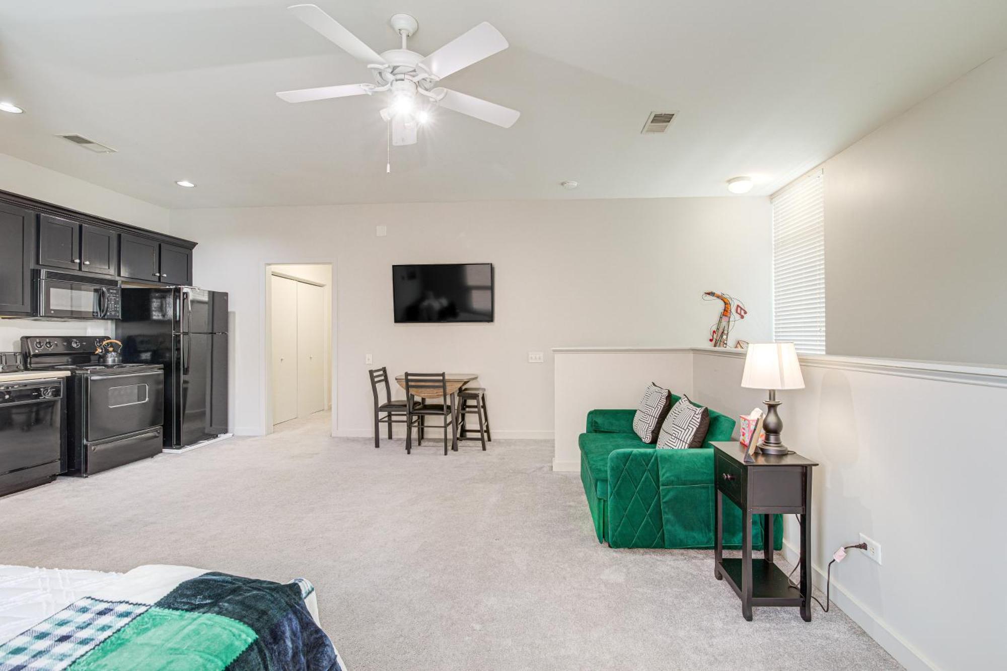 Wfh-friendly Near Hospitals And Dtwn! Memphis