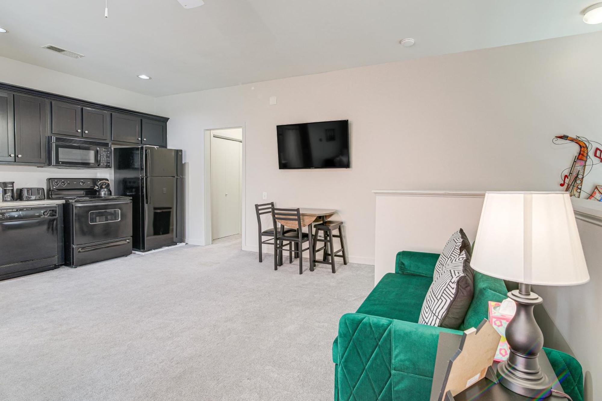 Apartment Wfh-friendly Near Hospitals And Dtwn! Memphis
